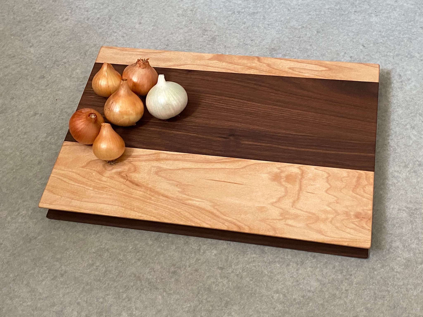 Colorblock III Board in Maple and Walnut